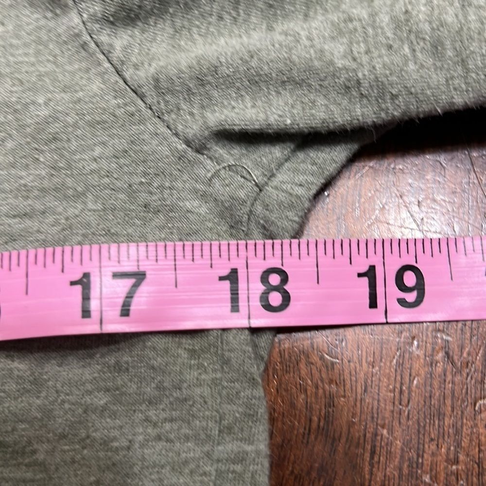 Carhartt Gray Orange Logo Long Sleeve T Shirt Women's Large EUC - Picture 6 of 8